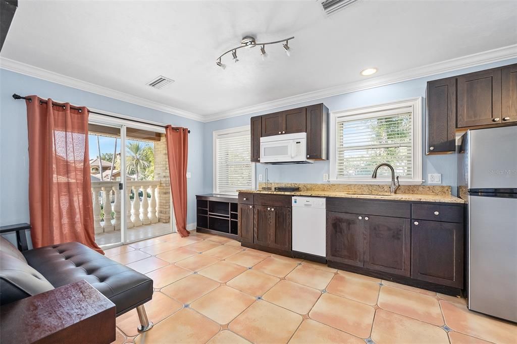 На продажу: $2,490,000 (5 спален, 4 ванн, 4777 Квадратных фут)