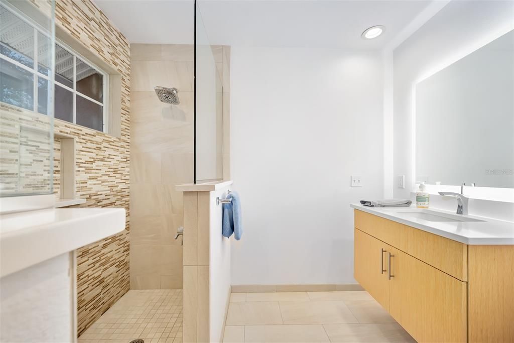 На продажу: $2,490,000 (5 спален, 4 ванн, 4777 Квадратных фут)