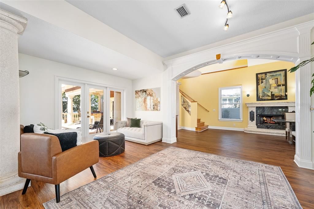 На продажу: $2,490,000 (5 спален, 4 ванн, 4777 Квадратных фут)