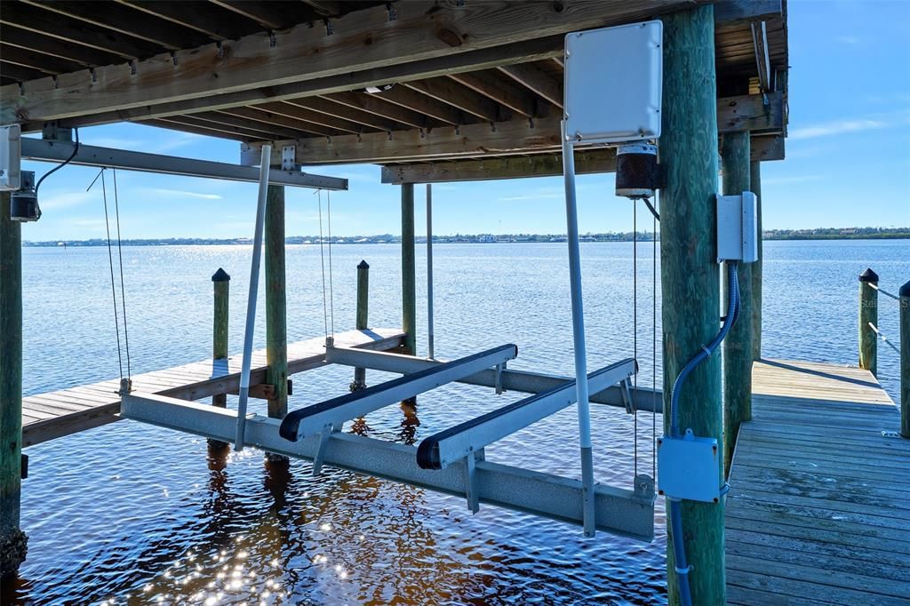 На продажу: $2,490,000 (5 спален, 4 ванн, 4777 Квадратных фут)