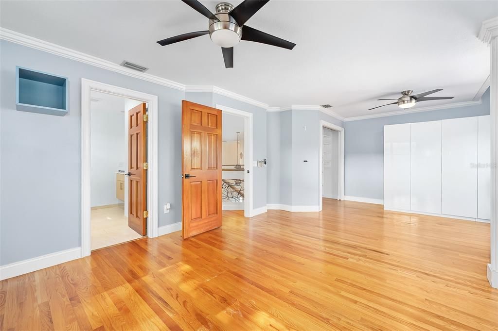 На продажу: $2,490,000 (5 спален, 4 ванн, 4777 Квадратных фут)