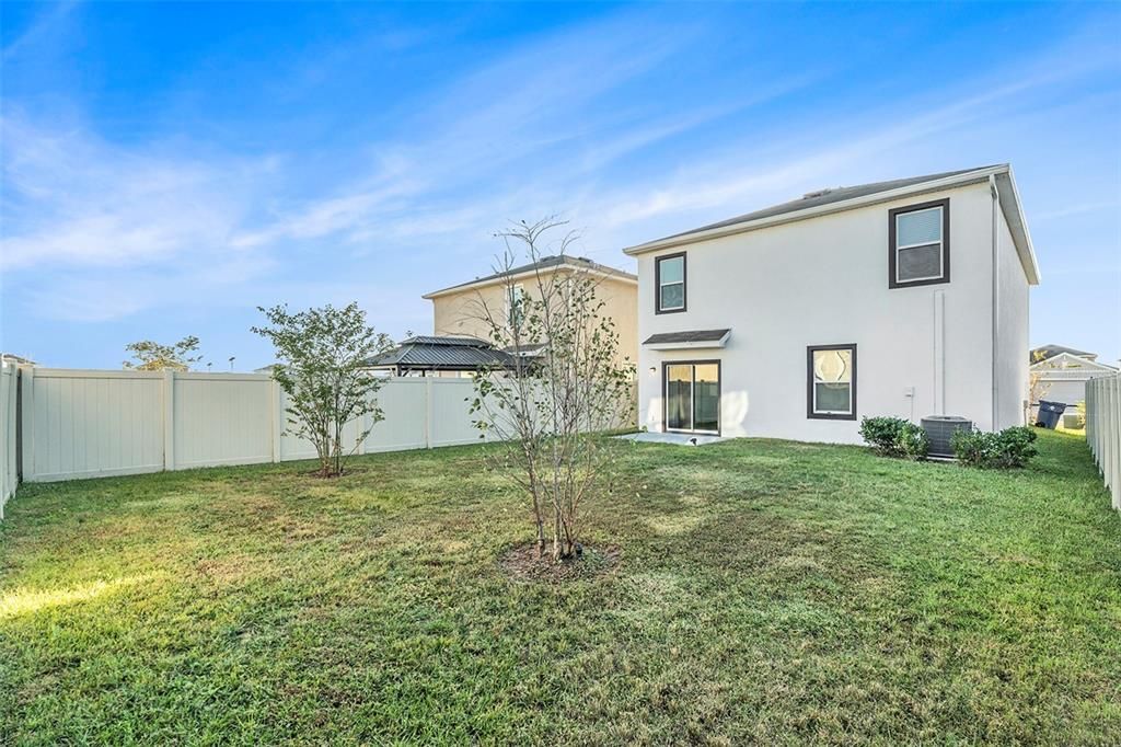 For Sale: $469,900 (5 beds, 3 baths, 2447 Square Feet)