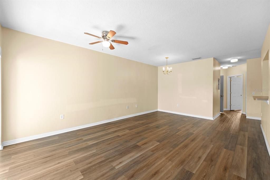 For Sale: $174,900 (3 beds, 2 baths, 1151 Square Feet)