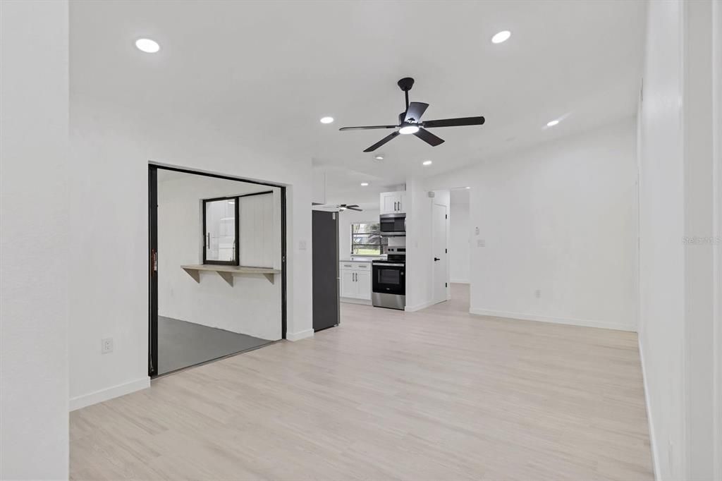 For Rent: $1,900 (3 beds, 2 baths, 1761 Square Feet)