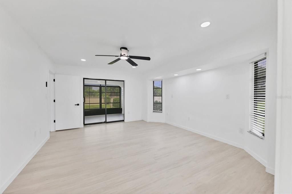 For Rent: $1,900 (3 beds, 2 baths, 1761 Square Feet)