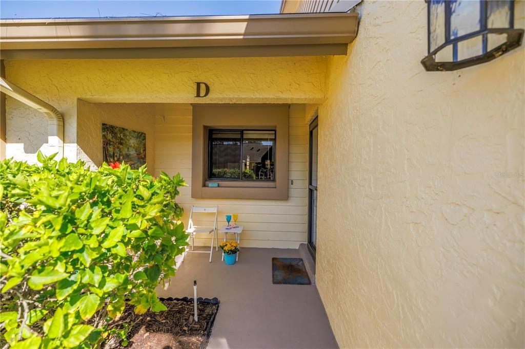 Active With Contract: $244,000 (2 beds, 2 baths, 940 Square Feet)