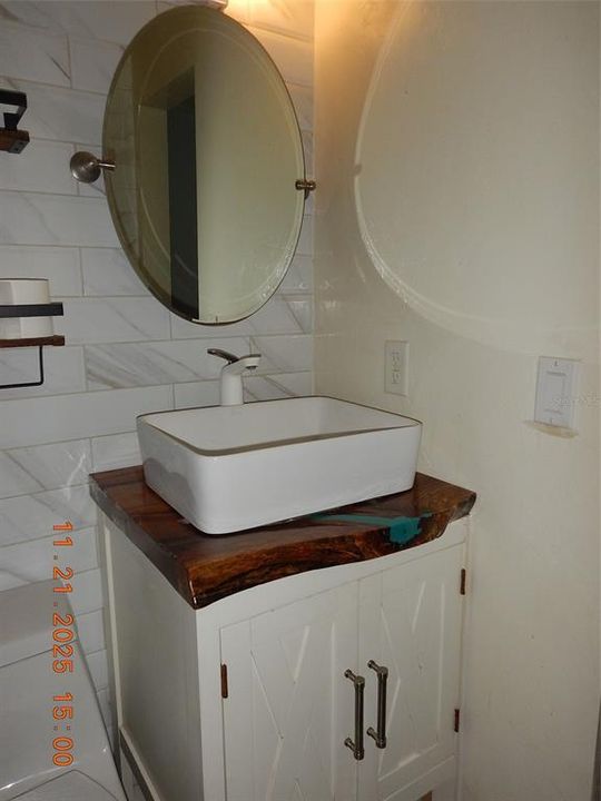 合同活跃: $179,000 (3 贝兹, 2 浴室, 1262 平方英尺)