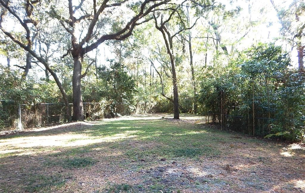 合同活跃: $179,000 (3 贝兹, 2 浴室, 1262 平方英尺)