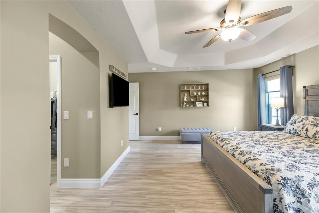 На продажу: $639,900 (3 спален, 2 ванн, 1967 Квадратных фут)