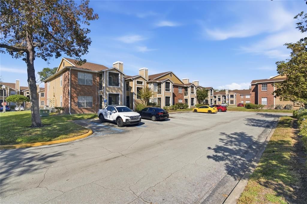 For Sale: $110,000 (1 beds, 1 baths, 660 Square Feet)