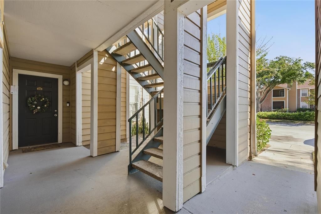 For Sale: $110,000 (1 beds, 1 baths, 660 Square Feet)