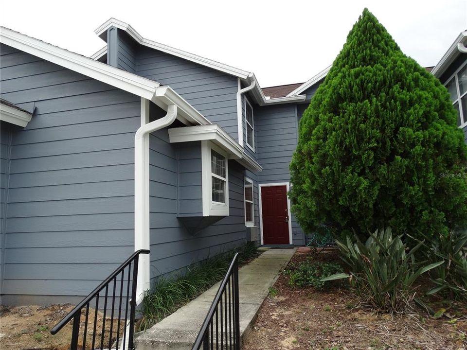 出租: $1,750 (3 贝兹, 2 浴室, 1850 平方英尺)