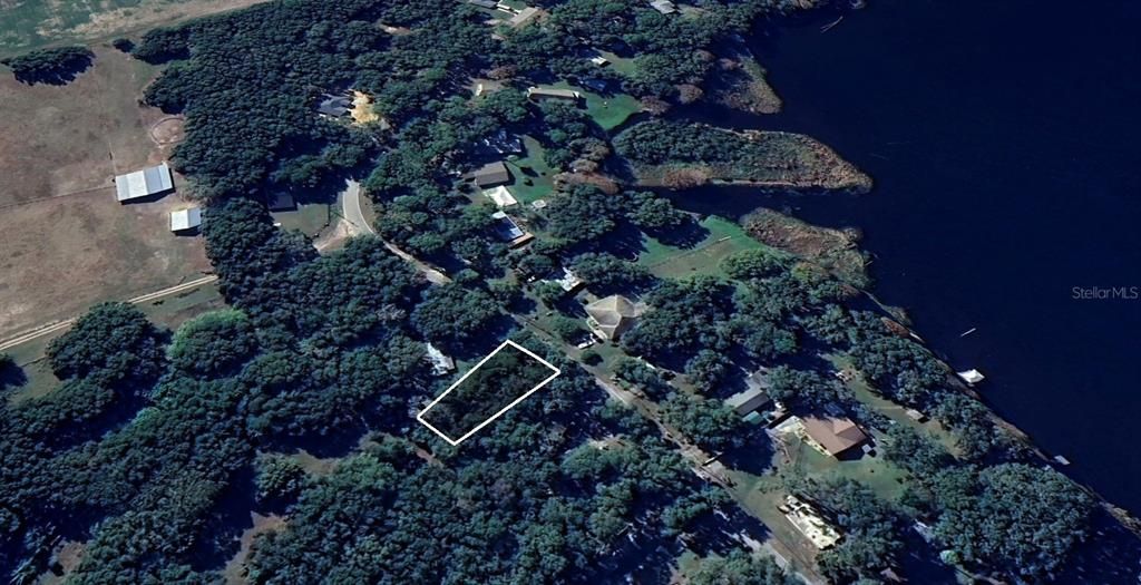 En Venta: $17,500 (0.25 acres)