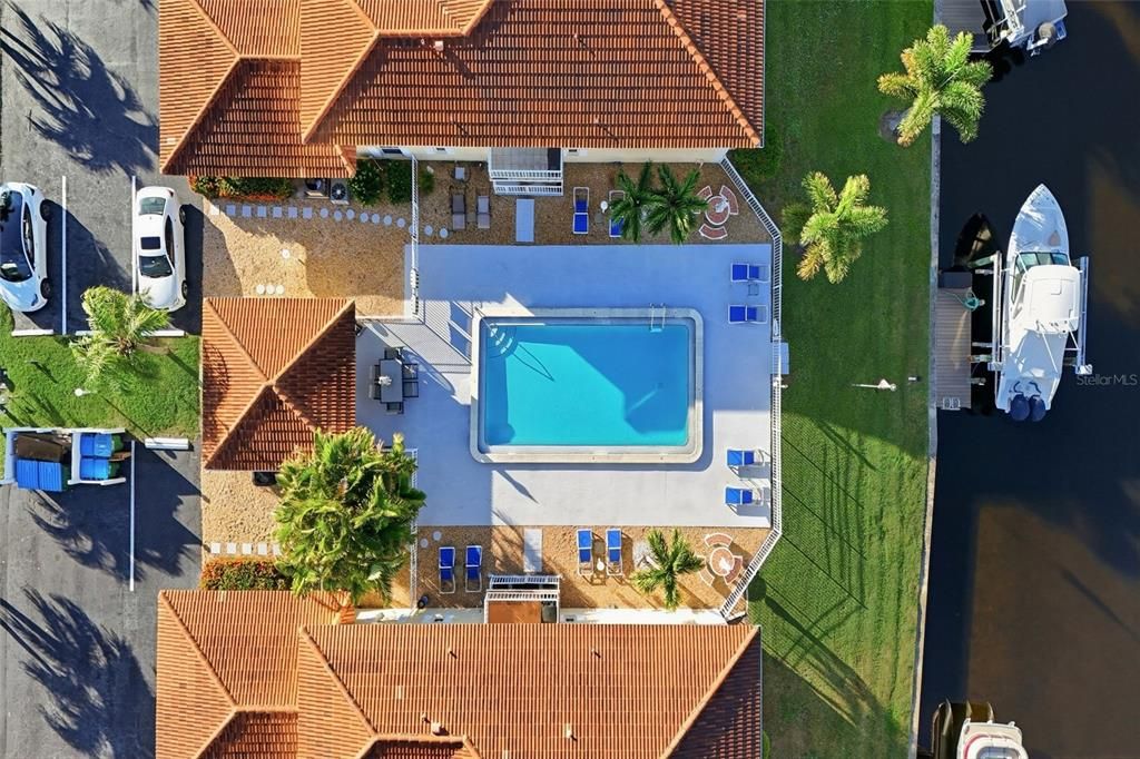 待售: $339,000 (2 贝兹, 2 浴室, 1105 平方英尺)