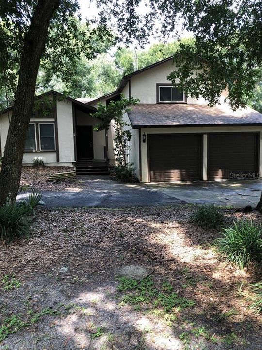 For Rent: $2,500 (3 beds, 2 baths, 1604 Square Feet)