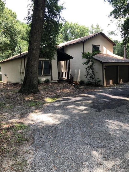 For Rent: $2,500 (3 beds, 2 baths, 1604 Square Feet)