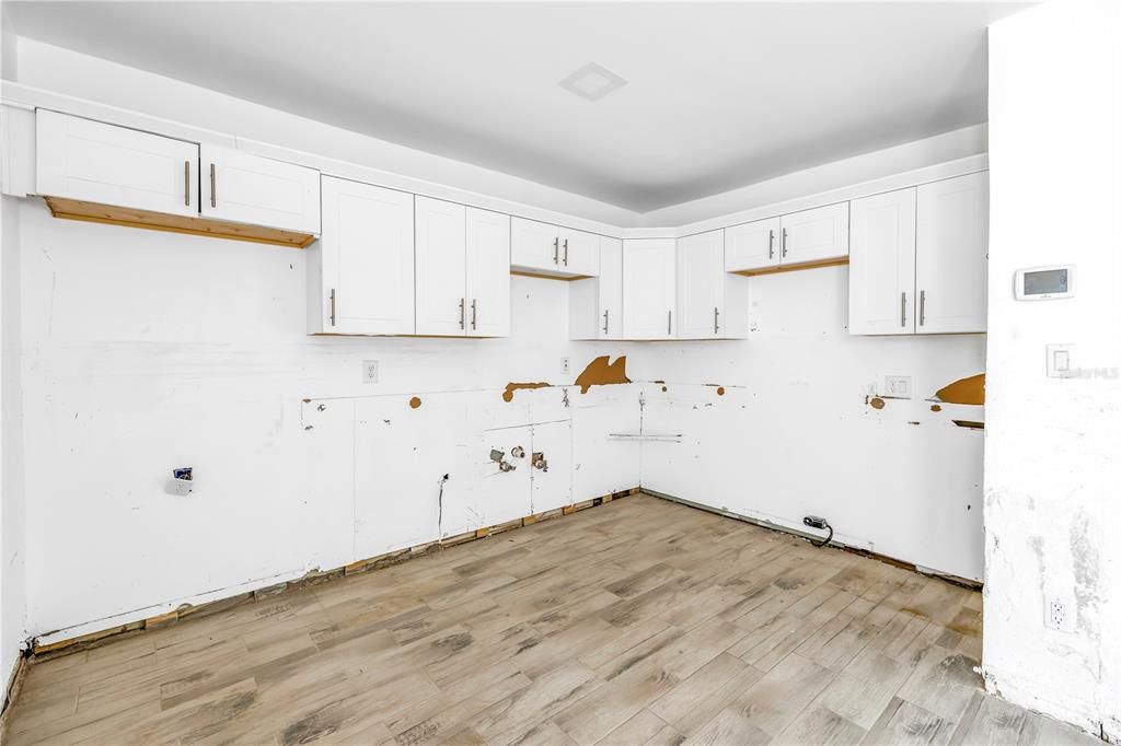 For Sale: $388,888 (2 beds, 2 baths, 1136 Square Feet)