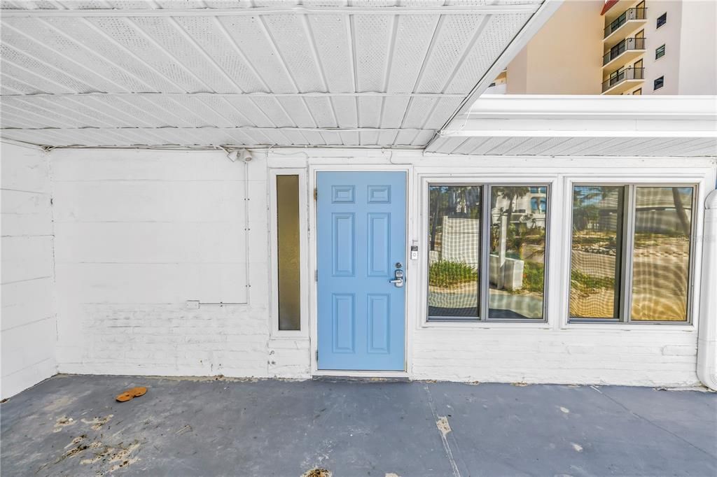 For Sale: $388,888 (2 beds, 2 baths, 1136 Square Feet)