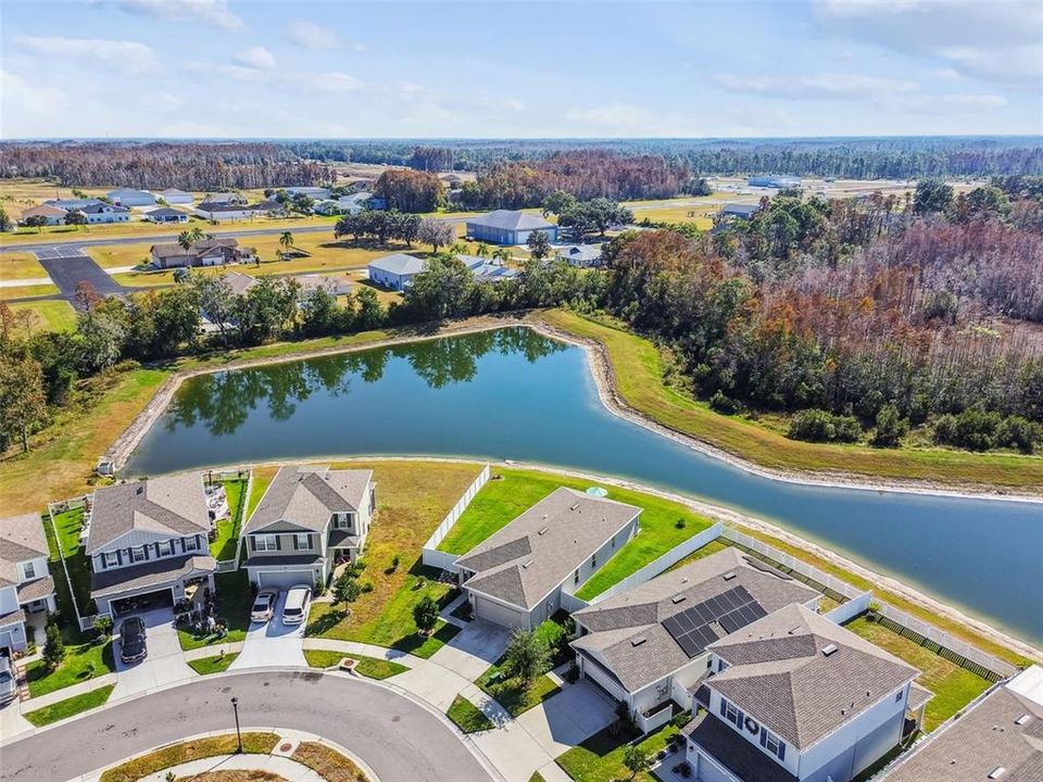 Под контрактом: $359,900 (3 спален, 2 ванн, 1500 Квадратных фут)