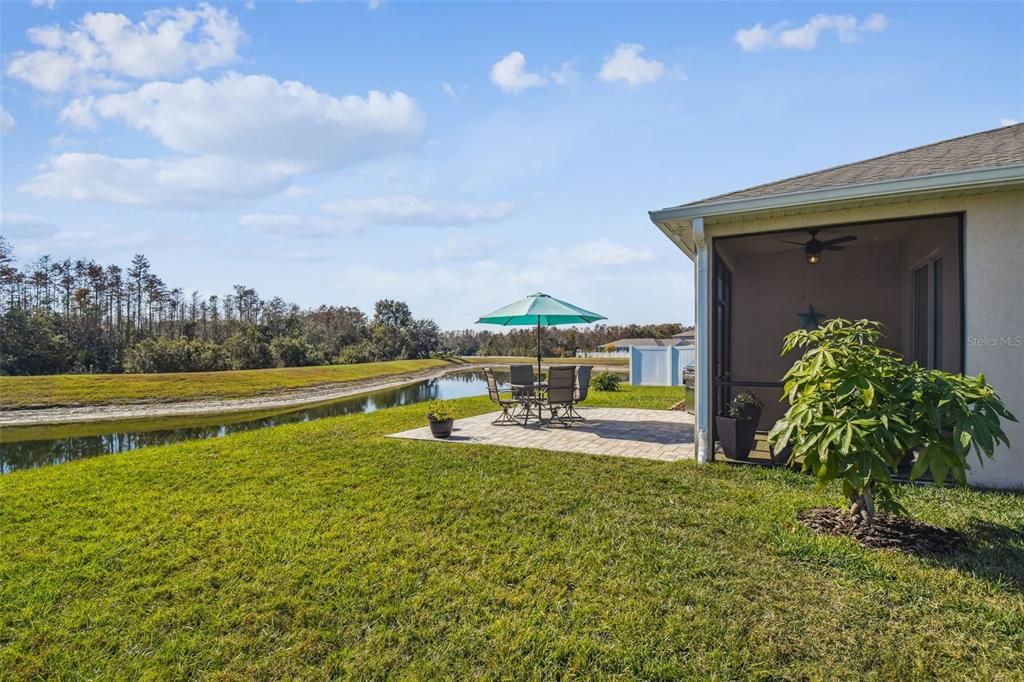 Под контрактом: $359,900 (3 спален, 2 ванн, 1500 Квадратных фут)