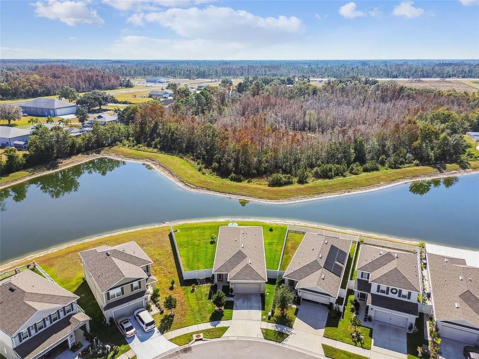 Под контрактом: $359,900 (3 спален, 2 ванн, 1500 Квадратных фут)