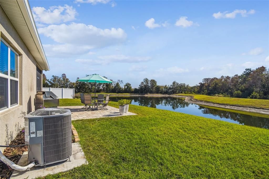 Под контрактом: $359,900 (3 спален, 2 ванн, 1500 Квадратных фут)