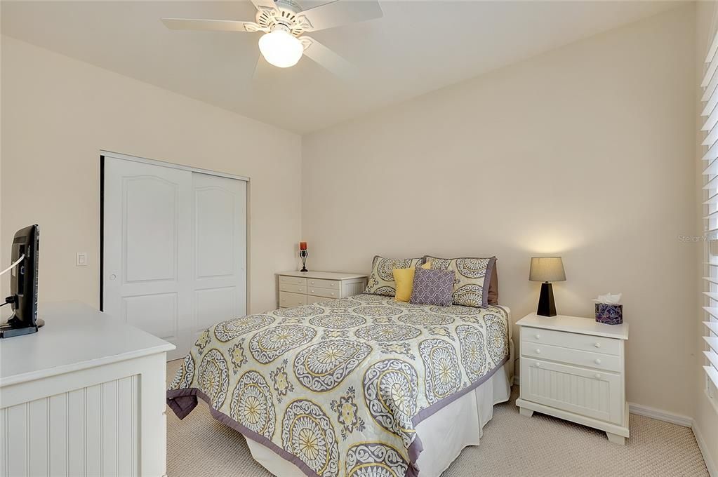 For Sale: $287,500 (3 beds, 2 baths, 1270 Square Feet)