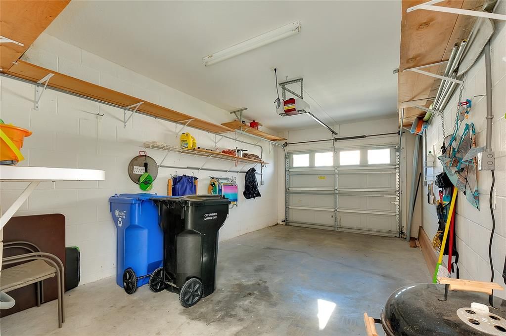 For Sale: $287,500 (3 beds, 2 baths, 1270 Square Feet)