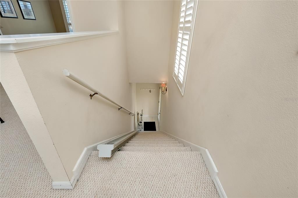 For Sale: $287,500 (3 beds, 2 baths, 1270 Square Feet)