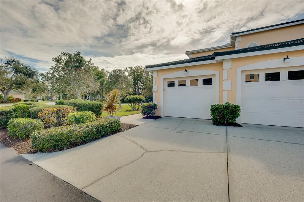 For Sale: $287,500 (3 beds, 2 baths, 1270 Square Feet)