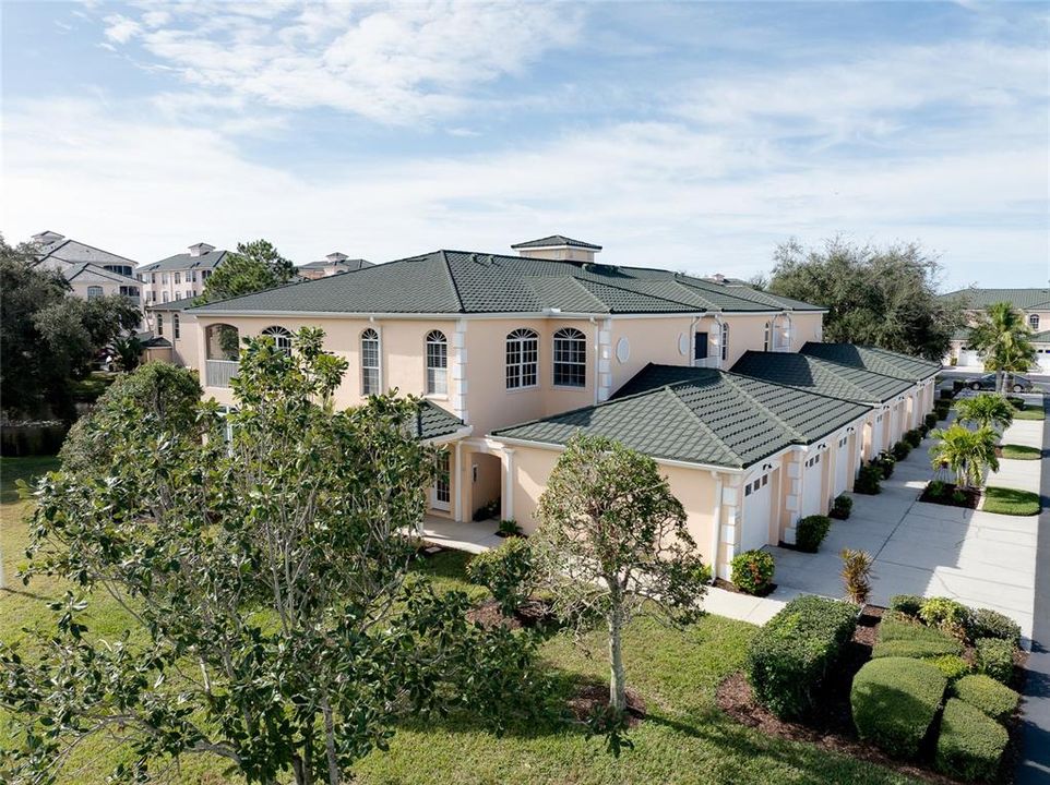 For Sale: $287,500 (3 beds, 2 baths, 1270 Square Feet)