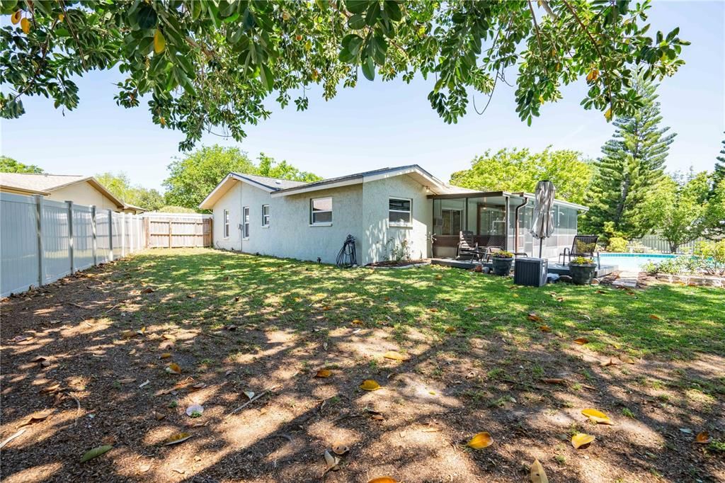 Active With Contract: $3,200 (3 beds, 2 baths, 1795 Square Feet)