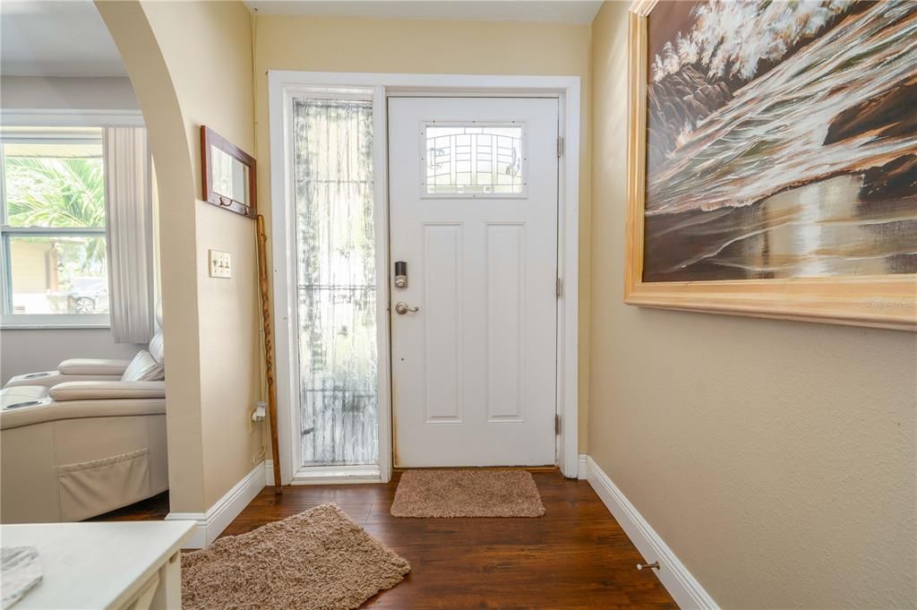 Active With Contract: $3,200 (3 beds, 2 baths, 1795 Square Feet)