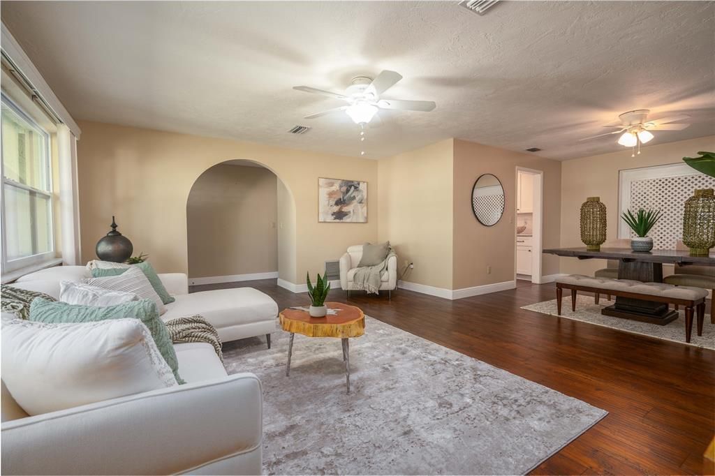 Active With Contract: $3,200 (3 beds, 2 baths, 1795 Square Feet)
