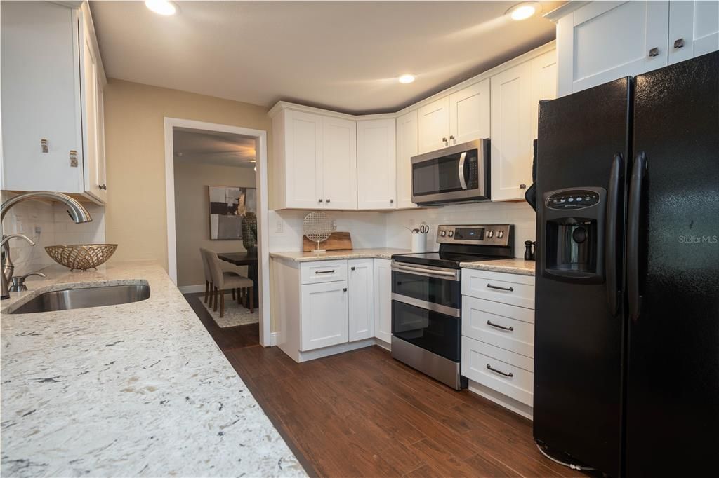 Active With Contract: $3,200 (3 beds, 2 baths, 1795 Square Feet)