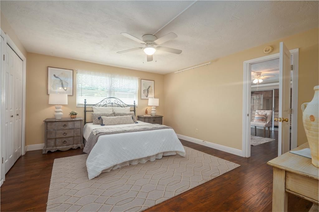 Active With Contract: $3,200 (3 beds, 2 baths, 1795 Square Feet)