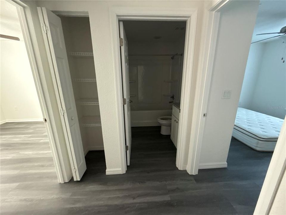 出租: $1,595 (3 贝兹, 2 浴室, 1315 平方英尺)