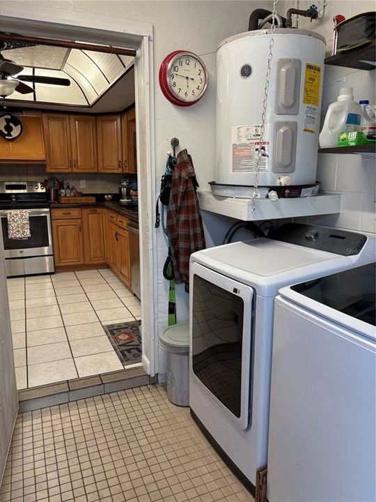 En Venta: $324,000 (2 camas, 1 baños, 1045 Pies cuadrados)