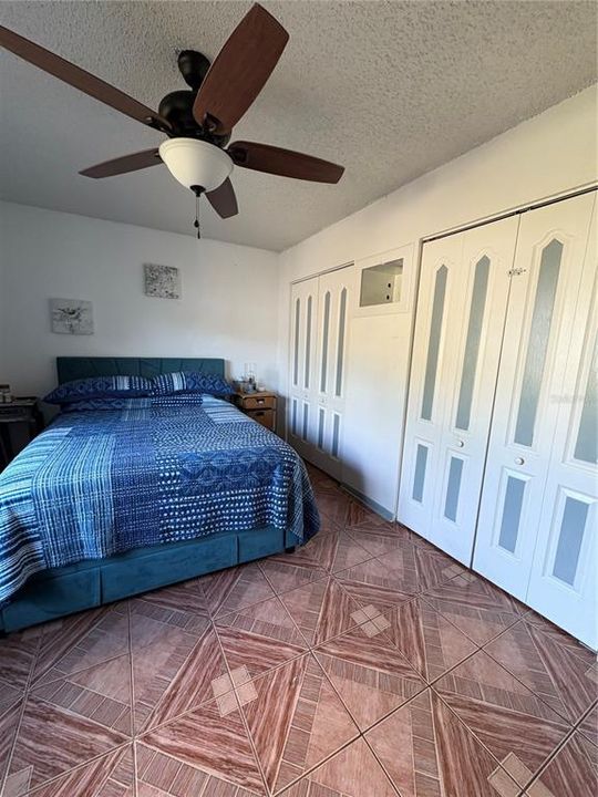 En Venta: $324,000 (2 camas, 1 baños, 1045 Pies cuadrados)