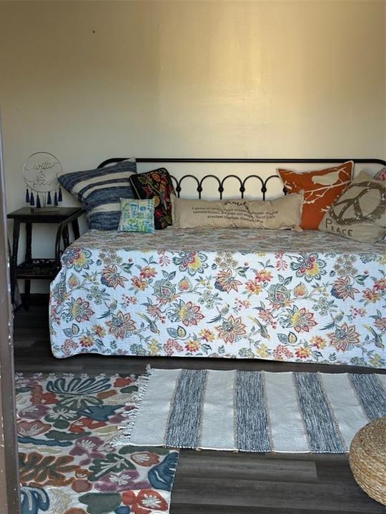 En Venta: $324,000 (2 camas, 1 baños, 1045 Pies cuadrados)