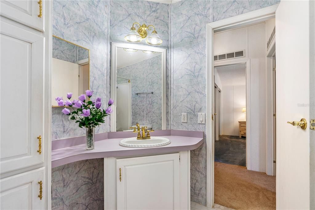 На продажу: $239,000 (3 спален, 2 ванн, 1390 Квадратных фут)