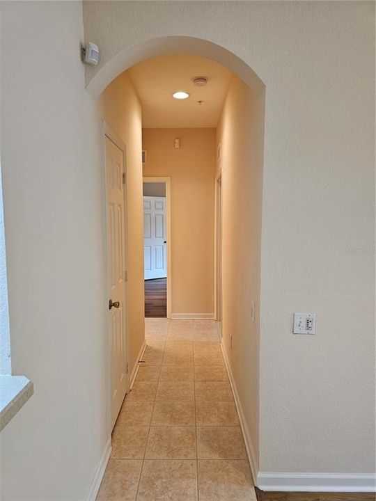 For Sale: $235,000 (3 beds, 2 baths, 1408 Square Feet)