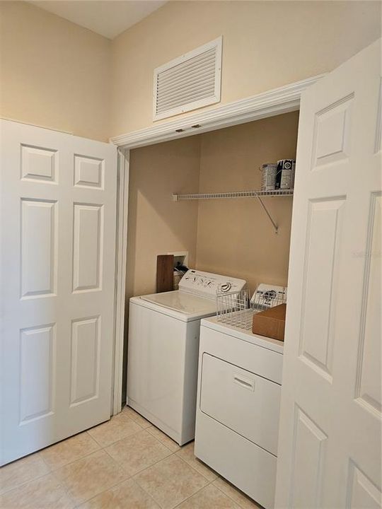 For Sale: $235,000 (3 beds, 2 baths, 1408 Square Feet)