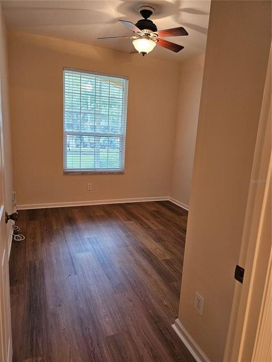 For Sale: $235,000 (3 beds, 2 baths, 1408 Square Feet)