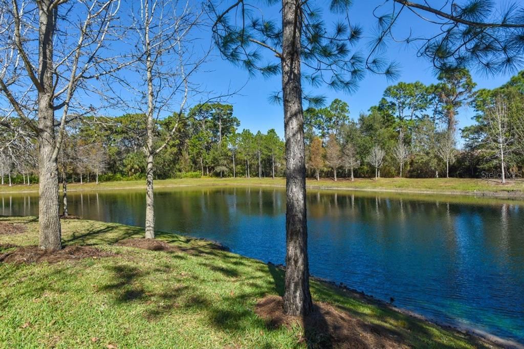 На продажу: $375,000 (3 спален, 2 ванн, 1818 Квадратных фут)