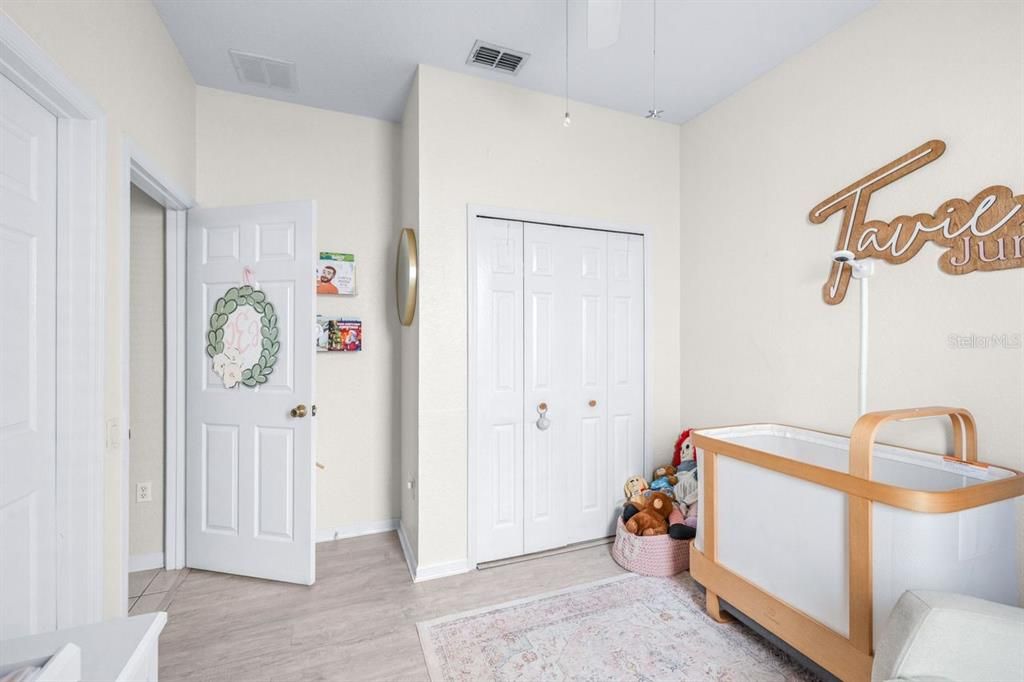 合同活跃: $500,000 (3 贝兹, 2 浴室, 1745 平方英尺)