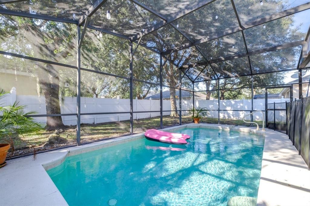 合同活跃: $500,000 (3 贝兹, 2 浴室, 1745 平方英尺)