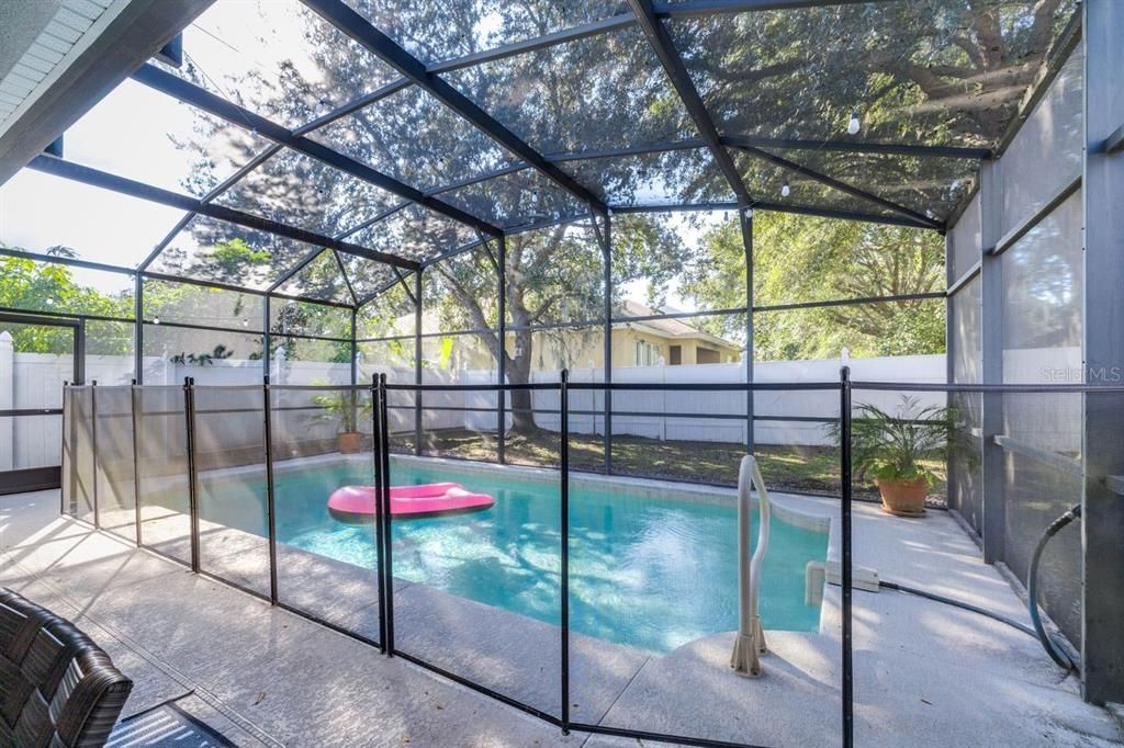 合同活跃: $500,000 (3 贝兹, 2 浴室, 1745 平方英尺)