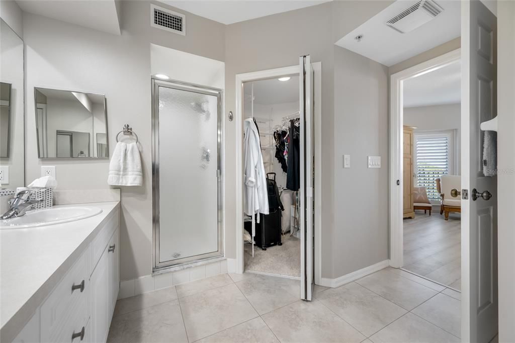 На продажу: $365,000 (3 спален, 2 ванн, 1576 Квадратных фут)