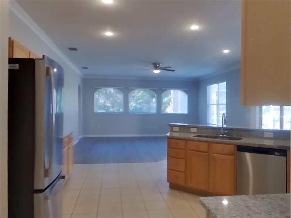 В аренду: $2,599 (4 спален, 3 ванн, 2295 Квадратных фут)